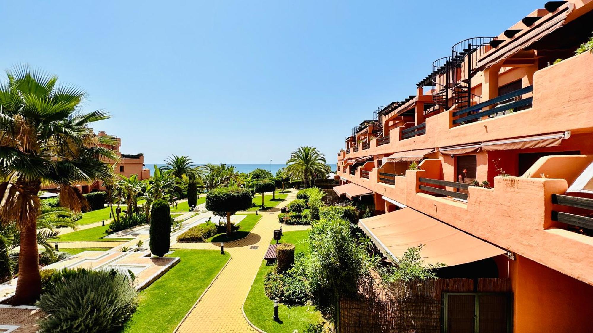 Apartamento Al Mar Estepona Luaran gambar